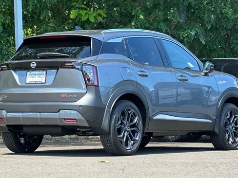 New 2026 Nissan Kicks SR AWD/4WD image 2