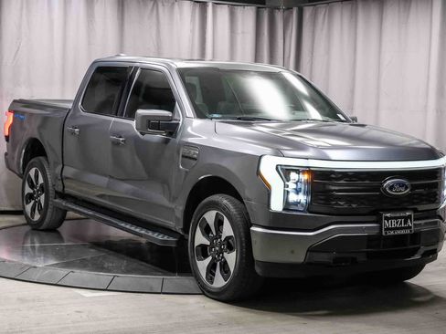 Used 2022 Ford F150 Lightning Platinum AWD/4WD image 5