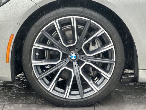 Used 2020 BMW 740i w/ M Sport Package image 28