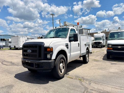Used 2008 Ford F350 XL RWD image 1