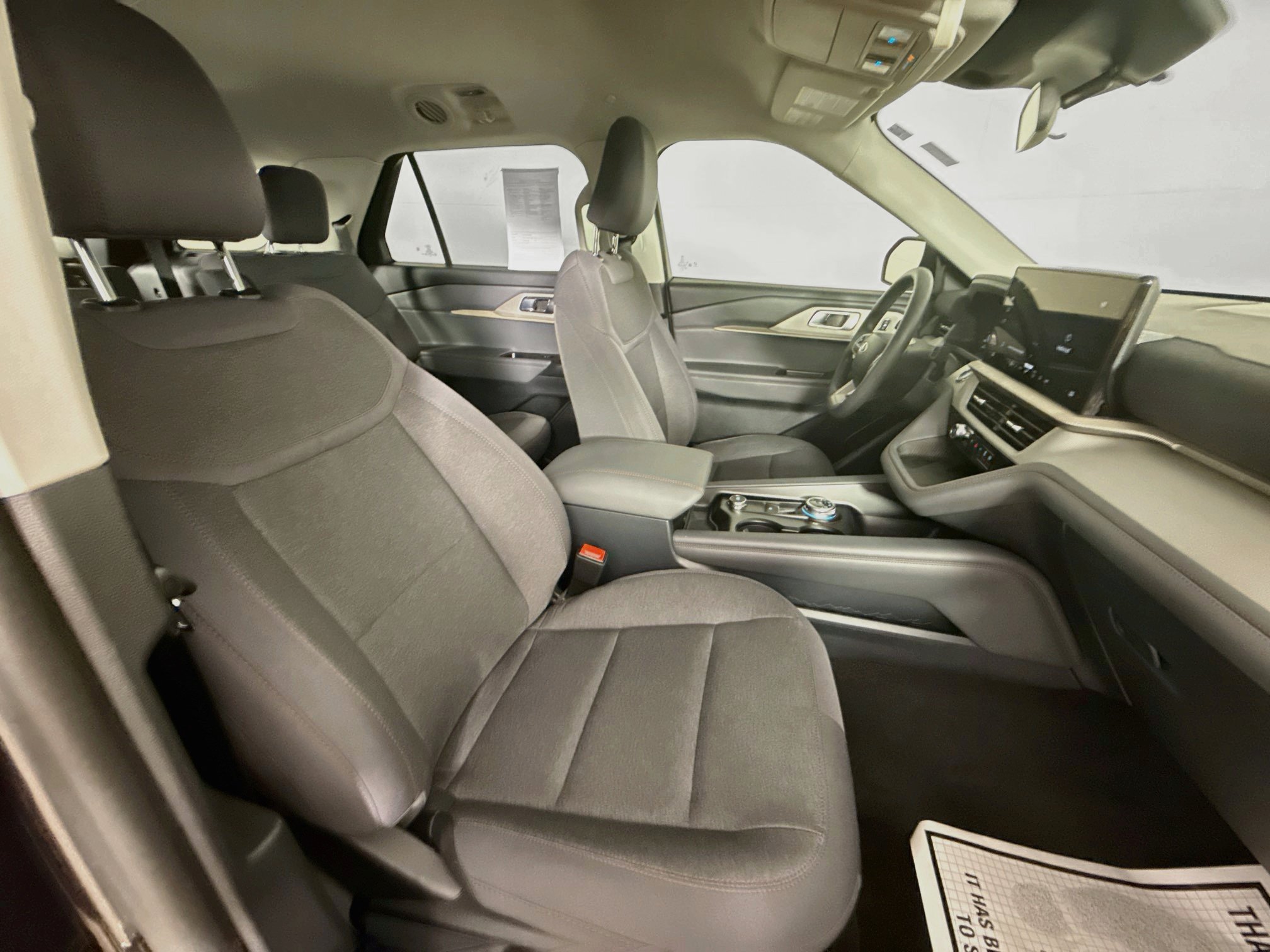 Used 2026 Ford Explorer Active RWD image 37