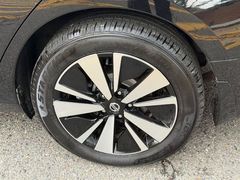 Used 2019 Nissan Altima 2.5 SV AWD/4WD image 14