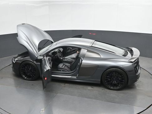 Used 2017 Audi R8 V10 plus AWD/4WD image 50