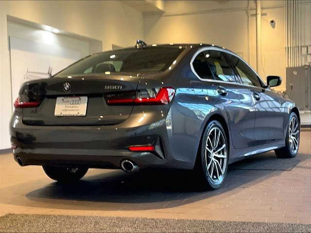 Used 2019 BMW 330i xDrive Sedan AWD/4WD image 7