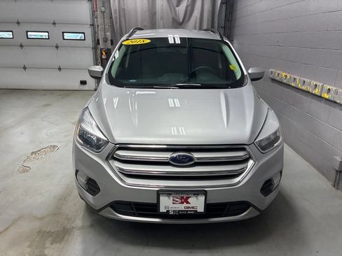 Used 2018 Ford Escape SE w/ SE Sync 3 Package AWD/4WD image 6