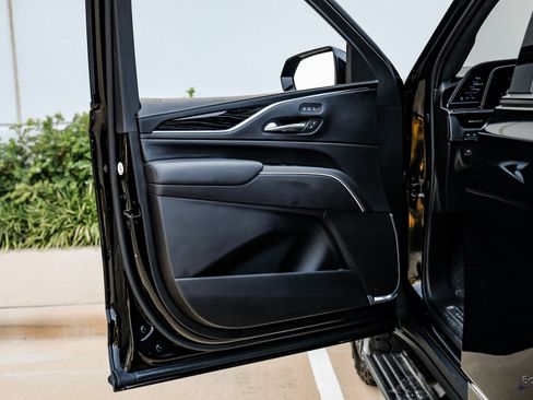 Used 2023 Cadillac Escalade V image 82