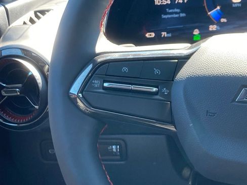 New 2025 Chevrolet Equinox EV RS w/ Convenience Package II FWD image 8