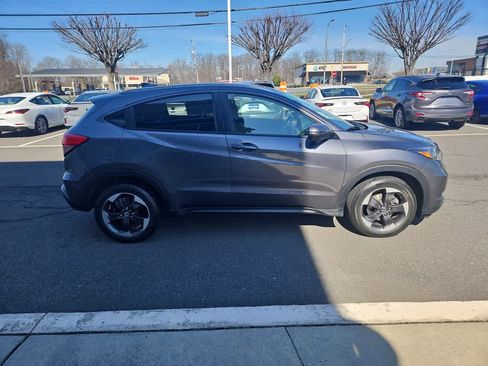 Used 2018 Honda HR-V EX-L image 9