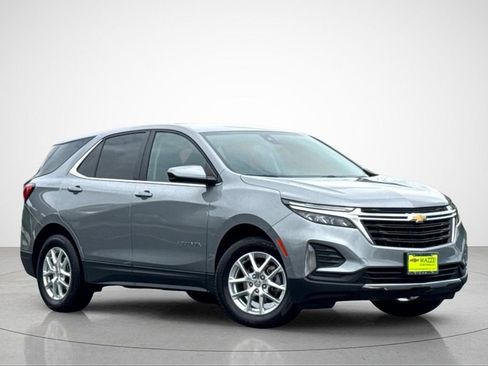 Used 2024 Chevrolet Equinox LT image 2