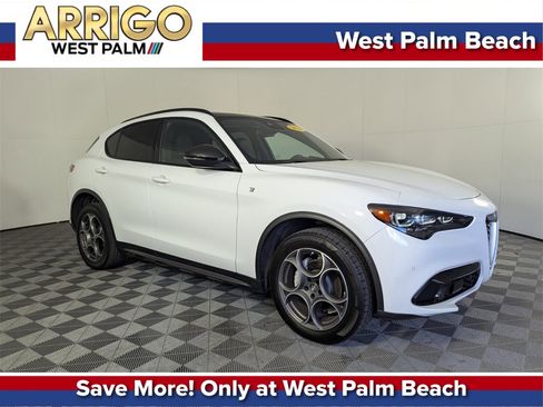 Used 2024 Alfa Romeo Stelvio Ti image 1