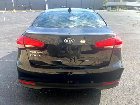 Used 2018 Kia Forte LX w/ LX Popular Package image 4