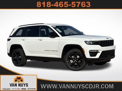 New 2025 Jeep Grand Cherokee Limited w/ Black Appearance Package