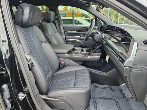 New 2026 Cadillac Escalade IQL Luxury AWD/4WD image 11