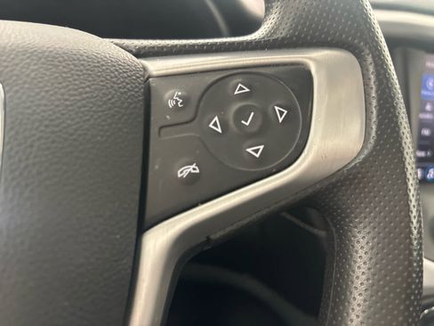 Used 2023 GMC Acadia SLE w/ Driver Convenience Package image 31