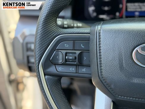 Used 2026 Toyota Tacoma TRD Off-Road AWD/4WD image 14
