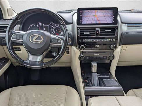 Used 2022 Lexus GX 460 Premium image 18