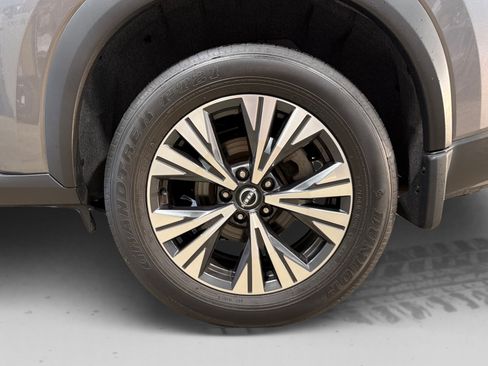 Used 2023 Nissan Rogue SV AWD/4WD image 46