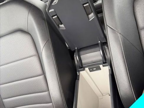 Used 2024 Volkswagen Jetta SE image 28