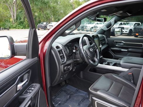 Used 2023 RAM 1500 Laramie AWD/4WD image 15