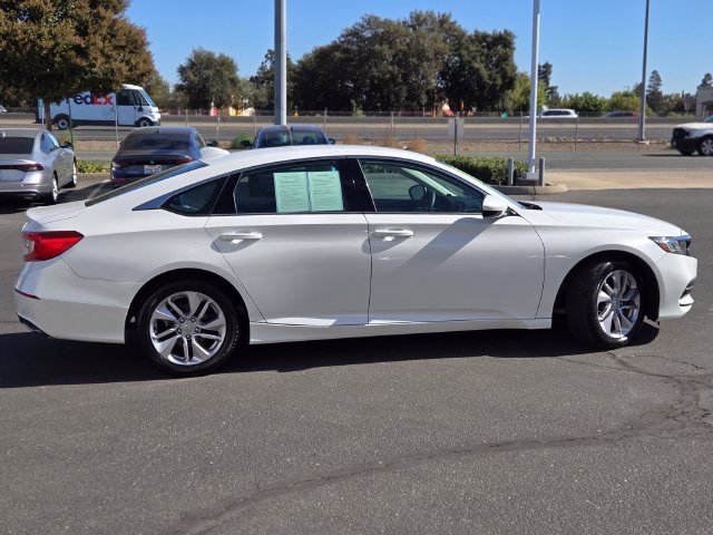 Certified 2018 Honda Accord LX image 3