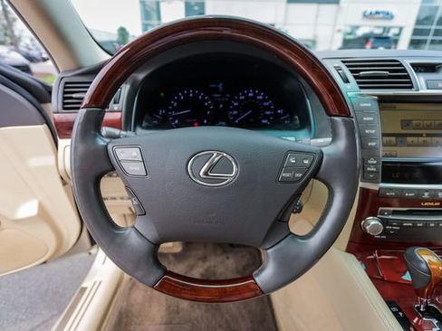 Used 2010 Lexus LS 460 RWD image 30