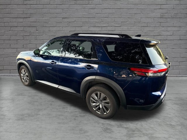 Certified 2025 Nissan Pathfinder SV FWD image 6