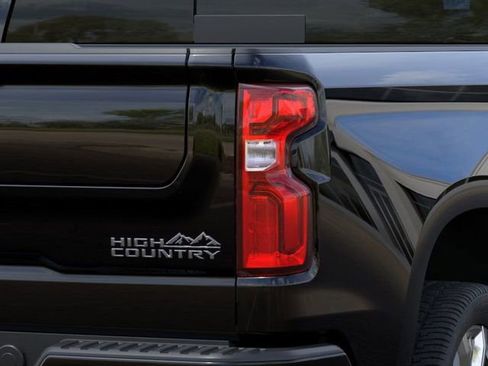 New 2026 Chevrolet Silverado 1500 High Country AWD/4WD image 11