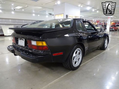 Used 1987 Porsche 944 S image 6