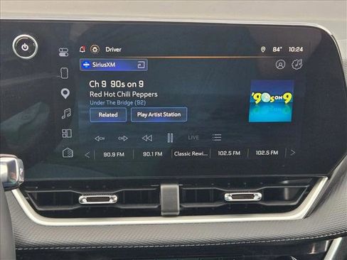 Used 2026 Chevrolet Equinox LT AWD/4WD image 23