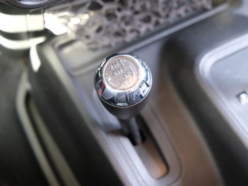 Used 2016 Jeep Wrangler Unlimited Sahara w/ Connectivity Group image 36