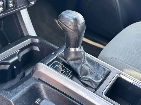 Used 2018 Toyota Tacoma SR5 image 26