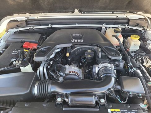 Used 2020 Jeep Gladiator Rubicon w/ LED Lighting Group image 34