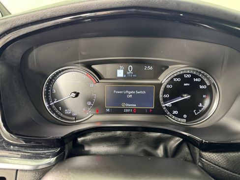 Used 2025 Cadillac XT5 Premium Luxury image 23