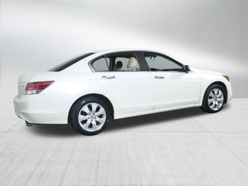 Used 2009 Honda Accord EX-L image 7