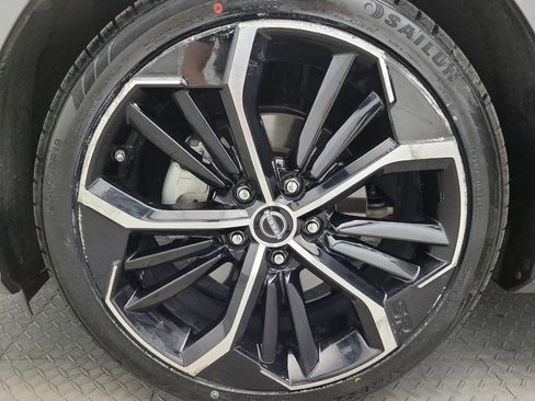 Used 2024 Nissan Altima 2.5 SR FWD image 31