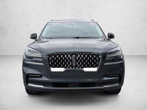 Used 2022 Lincoln Aviator Reserve w/ Equipment Group 201A AWD/4WD image 2