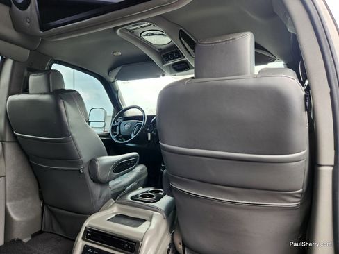Used 2023 GMC Savana 2500 Extended image 34