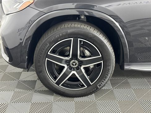 Certified 2024 Mercedes-Benz GLC 300 image 12