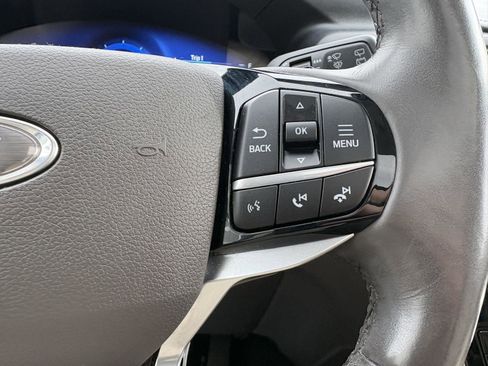 Used 2021 Ford Explorer Platinum image 11