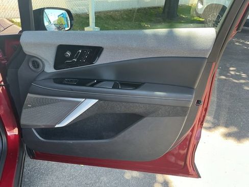 Used 2025 Cadillac Optiq Sport 2 w/ LPO, Floor Liner Package AWD/4WD image 26