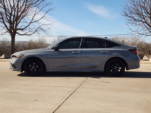 Certified 2025 Honda Civic Sport image 4