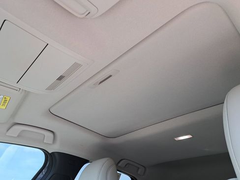 Used 2020 MAZDA CX-30 AWD w/ Premium Package image 17