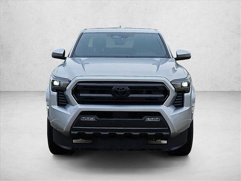 Used 2025 Toyota Tacoma SR5 AWD/4WD image 2
