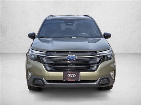 Used 2025 Subaru Forester Touring w/ Popular Package - Touring image 2