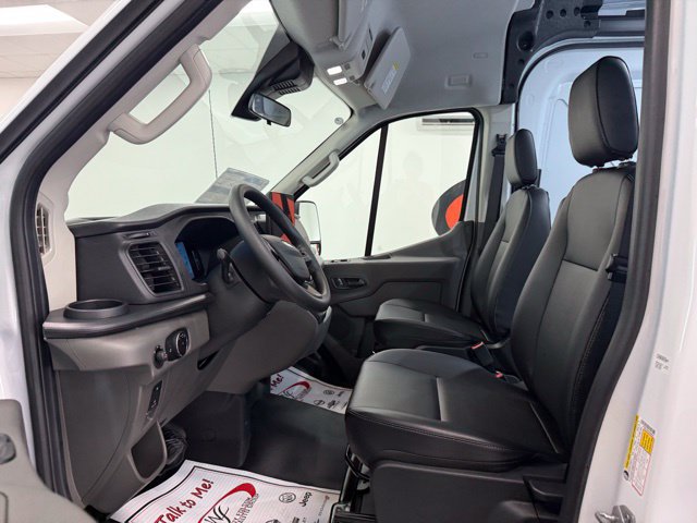 New 2026 Ford Transit 250 148 Medium Roof RWD image 10