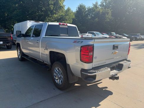 Used 2016 Chevrolet Silverado 2500 LT w/ LT Convenience Package AWD/4WD image 9
