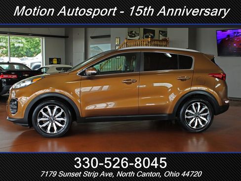 Used 2017 Kia Sportage EX w/ EX Technology Package FWD image 7