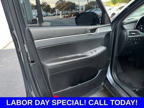 Used 2020 Hyundai Palisade SEL w/ Convenience Package AWD/4WD image 5