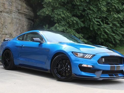 Used 2020 Ford Mustang Shelby GT350 w/ Technology Package RWD image 37