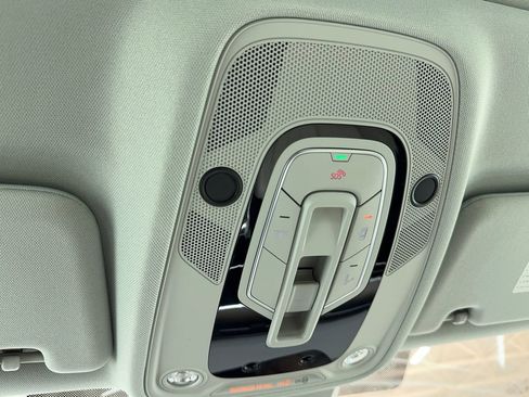 Used 2025 Audi A6 2.0T Premium w/ Convenience Plus Package image 37